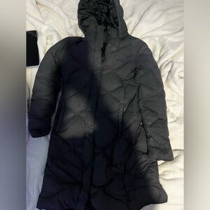 The North Face Women's Black Puffer Coat